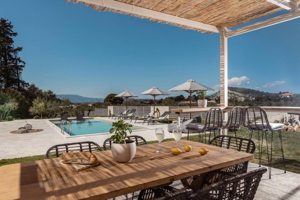 Melissia Luxury Villa Kalamákion Екстериор снимка