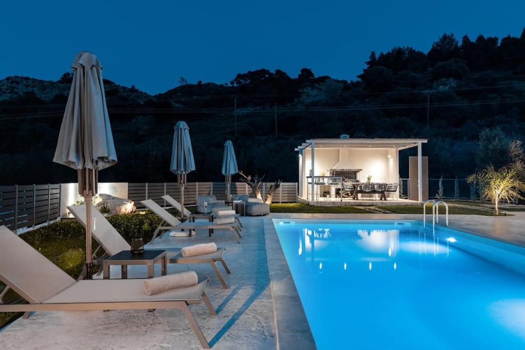 Melissia Luxury Villa Kalamákion Екстериор снимка