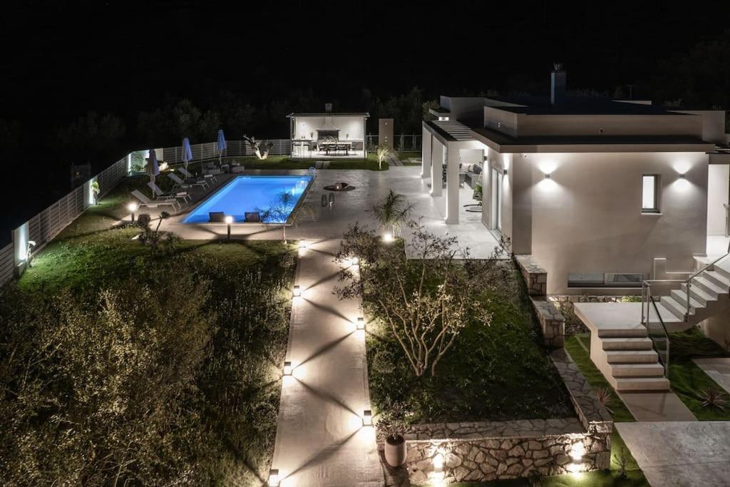 Melissia Luxury Villa Kalamákion Екстериор снимка